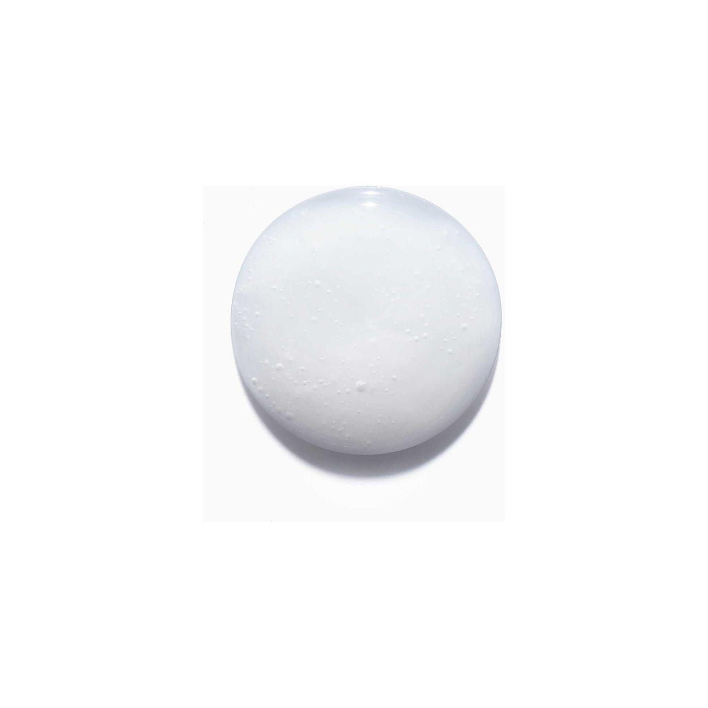 Creamy white texture of Kérastase Nutritive Bain Satin moisturizing shampoo for dry hair.