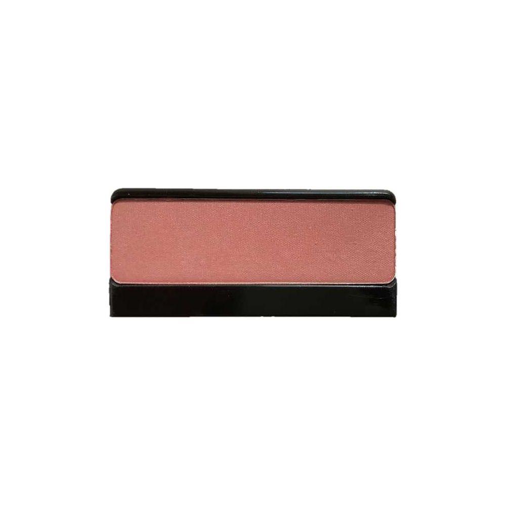 Malu Wilz Blush compact in soft pink shade, 4 grams, finely milled for a natural glow and healthy complexion.
