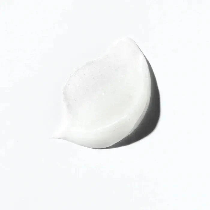 Curl Manifesto nourishing hair mask cream on a white background for intense moisture and shine.