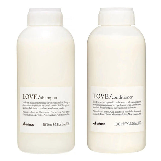 Davines Love Curl Pro Size Shampoo and Conditioner 1L duo bottles for enhancing curly and wavy hair, moisturizing and softening formula.