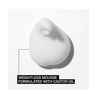 Weightless mousse with castor oil, designed for maximum volume and lift in fine or thin hair.