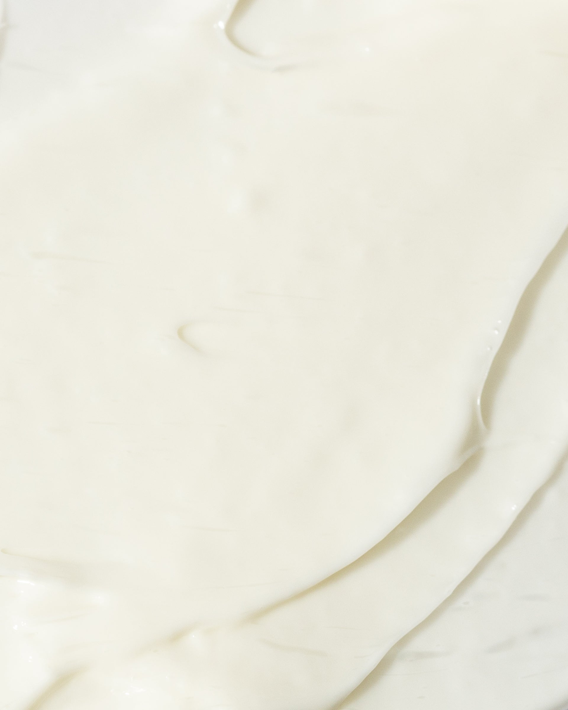 creamy texture of Vivier Nightly Age-Defying Moisturizer, ideal for hydration and anti-aging benefits