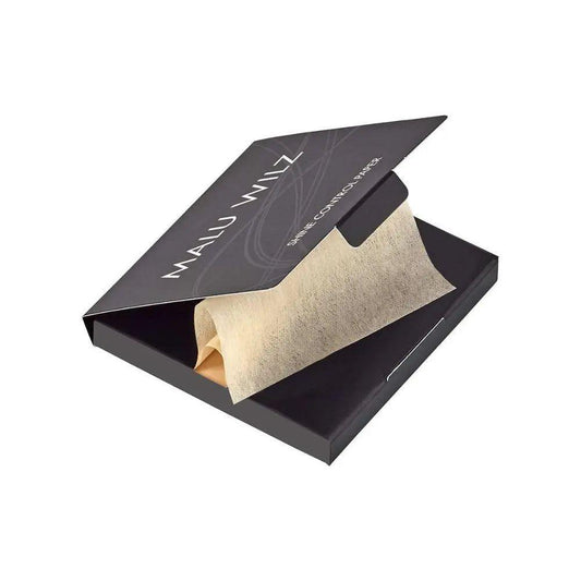 Malu Wilz blotting papers in sleek packaging, designed to absorb oil and eliminate shine for a fresh, matte complexion.