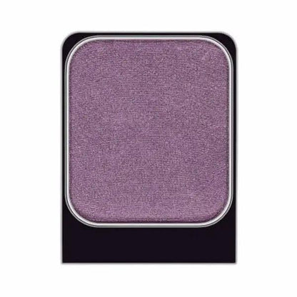 Malu Wilz Eyeshadow in soft purple shade, ideal for creating stunning eye makeup looks. High-quality powder formula.