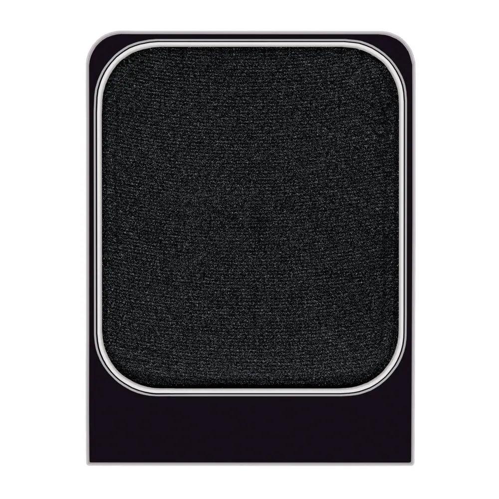 Malu Wilz high-quality black eyeshadow powder in compact, perfect for creating stunning eye looks.