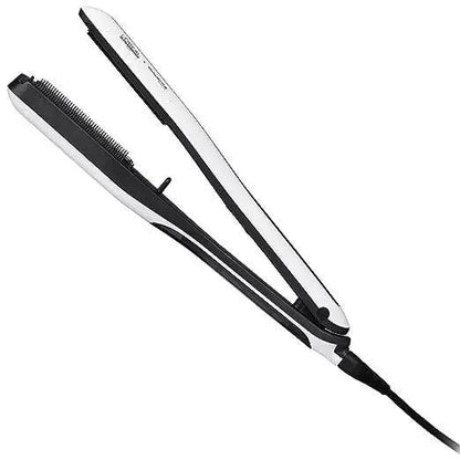 L’Oréal Professionnel Steampod 3.0 hair straightener with steam technology for smooth, healthy styling.