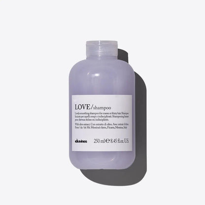 Davines LOVE Smoothing Shampoo bottle for frizzy hair, 250ml, gentle cleansing formula, humidity protection.