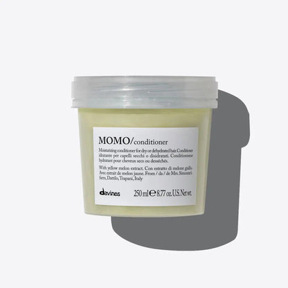 MOMO conditioner for dry, dehydrated hair, 250 ml tub by Davines, moisturizing yellow melon extract, hydrating hair product.