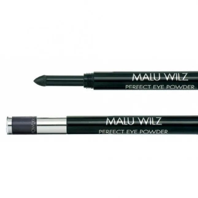 Malu Wilz Perfect Eye Powder applicator showcasing a precision tip for flawless eye makeup application.